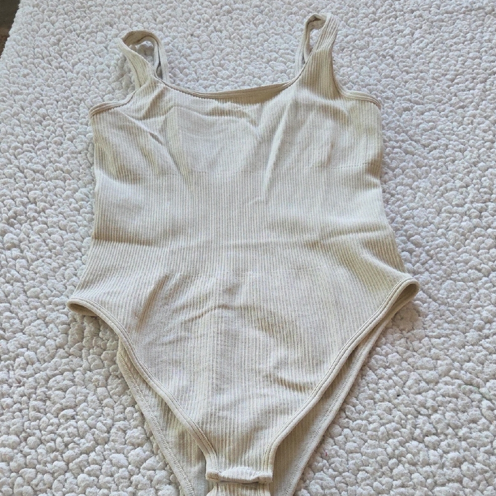 OQQ BODYSUIT